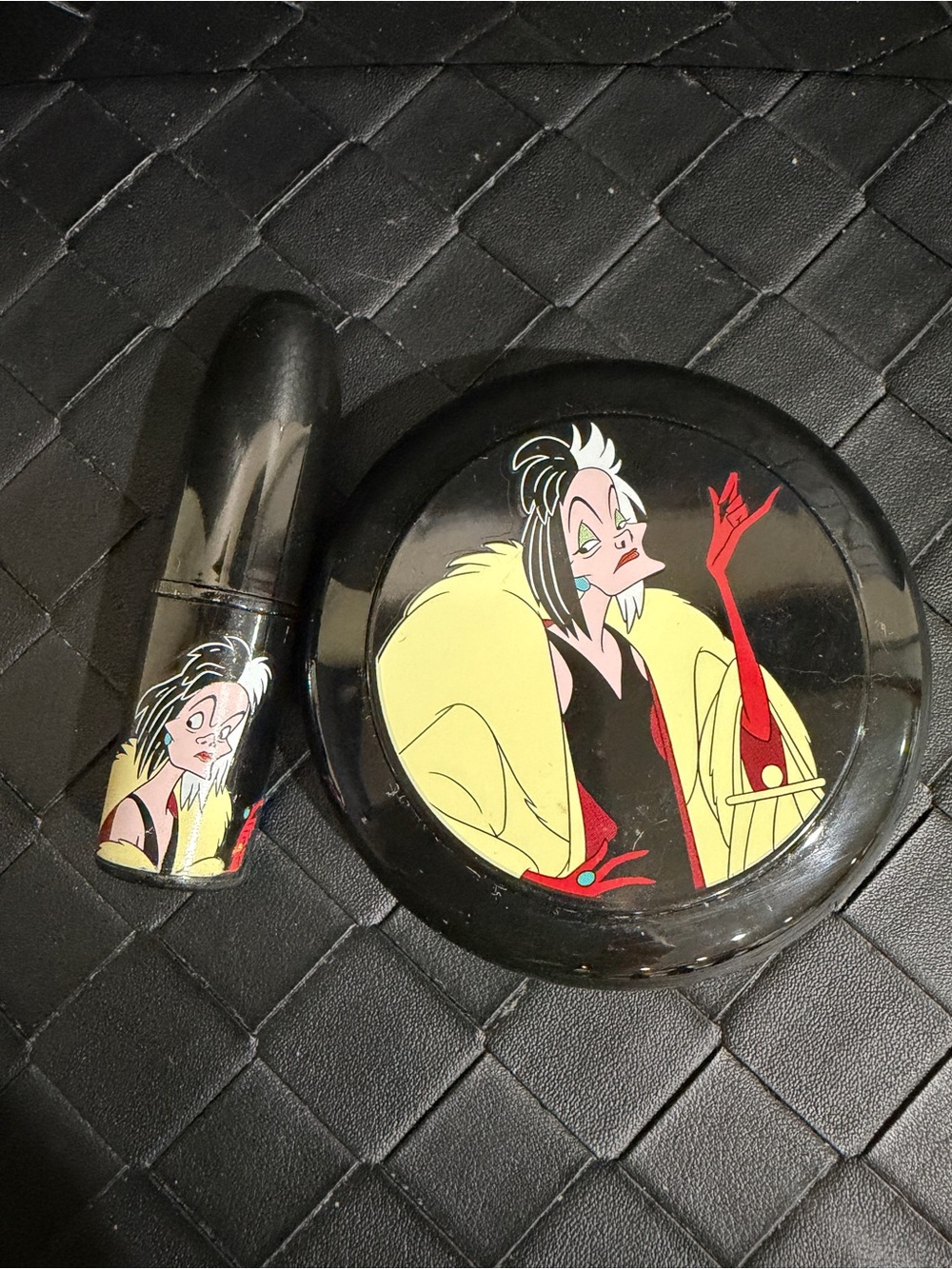 MAC Cosmetics LE Villains Cruella Collection Set
